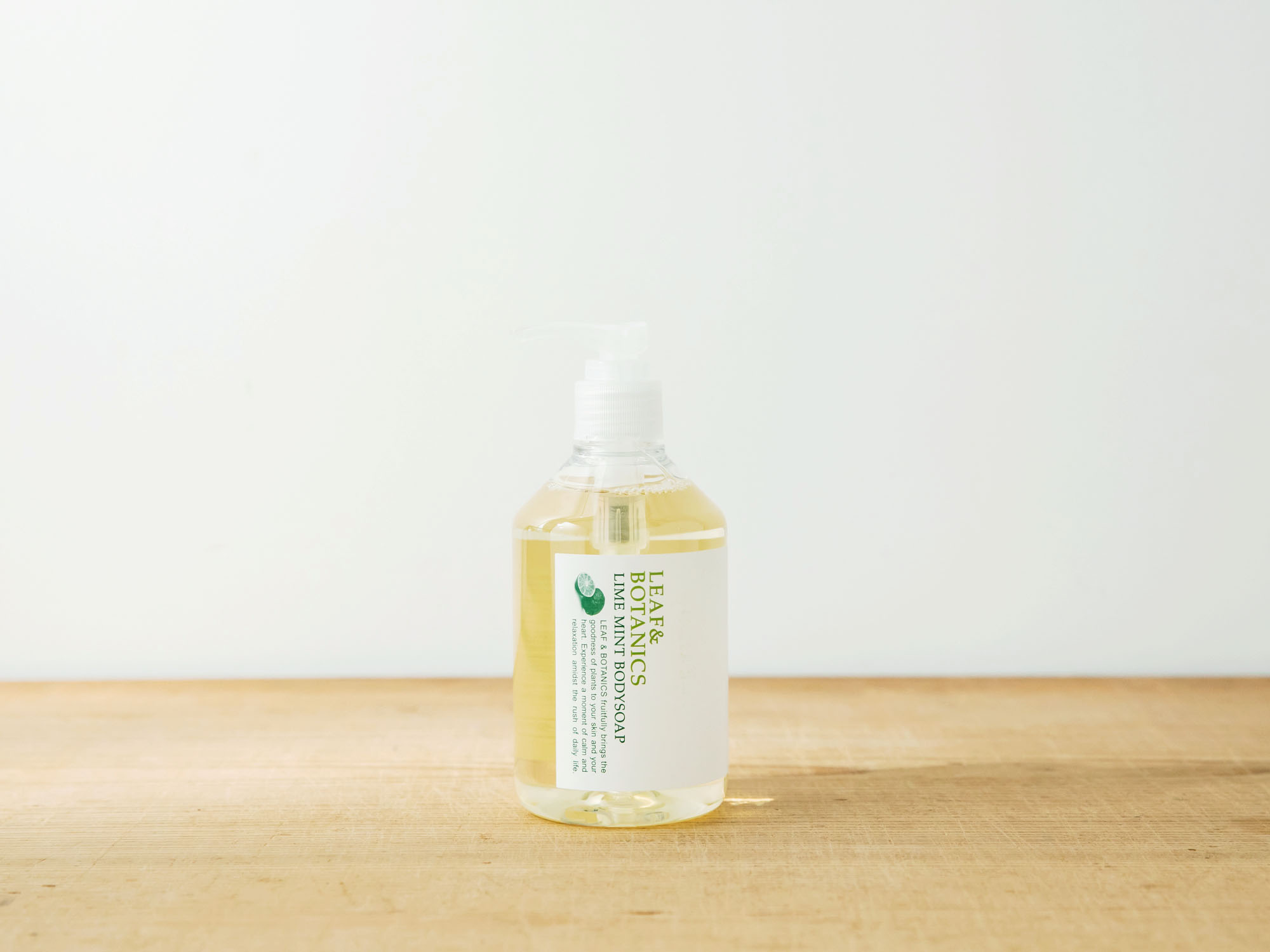 松山油脂 LEAF&BOTANICSボディソープ ライムミント 300ml