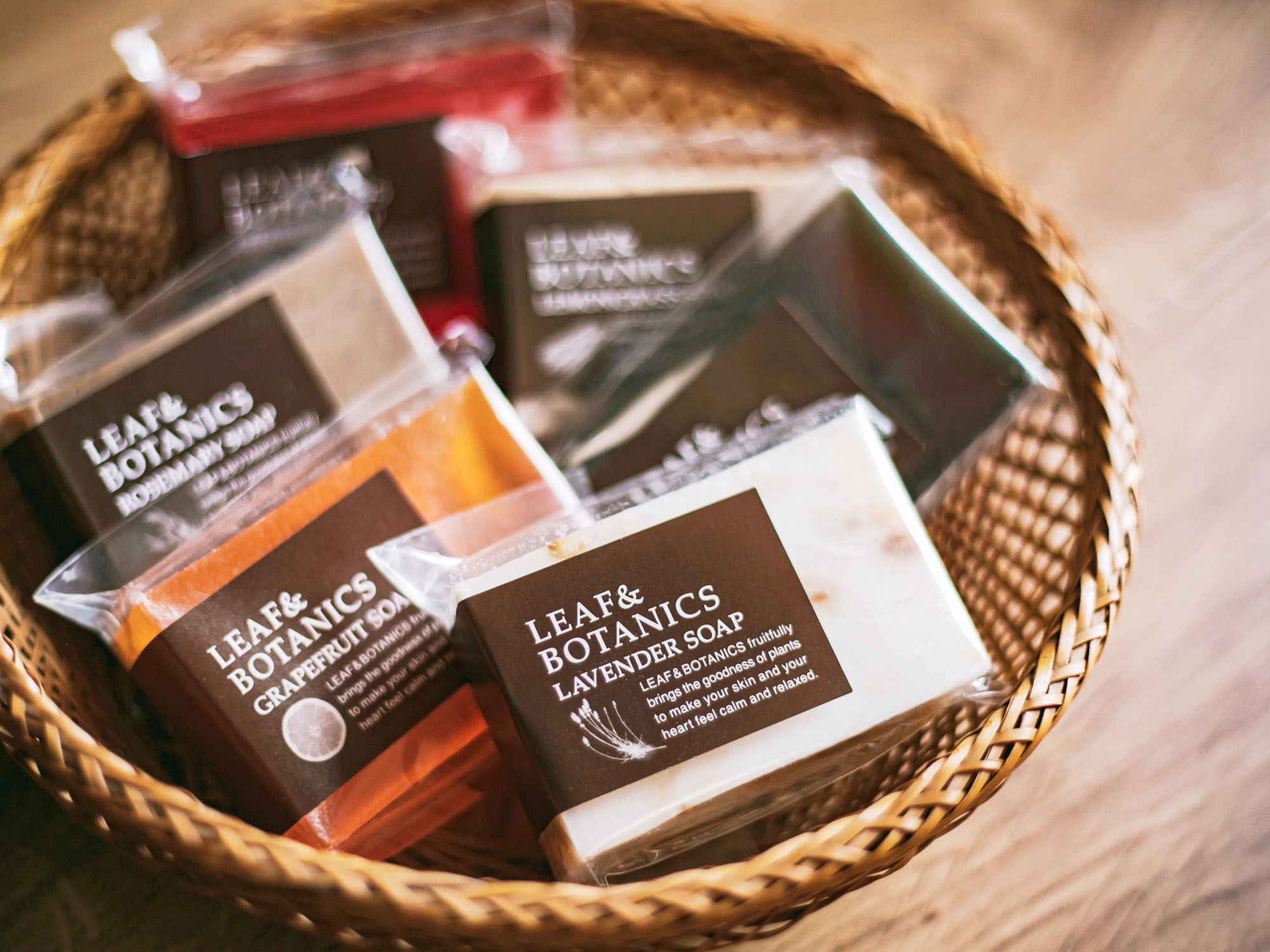 松山油脂 LEAF&BOTANICS