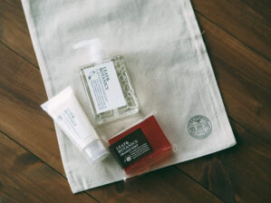 松山油脂 Leaf&Botanics